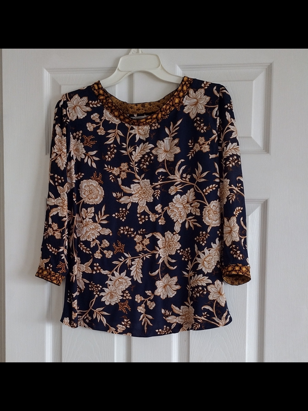 Navy Long-Sleeve Women's Top with Cream Floral Motif